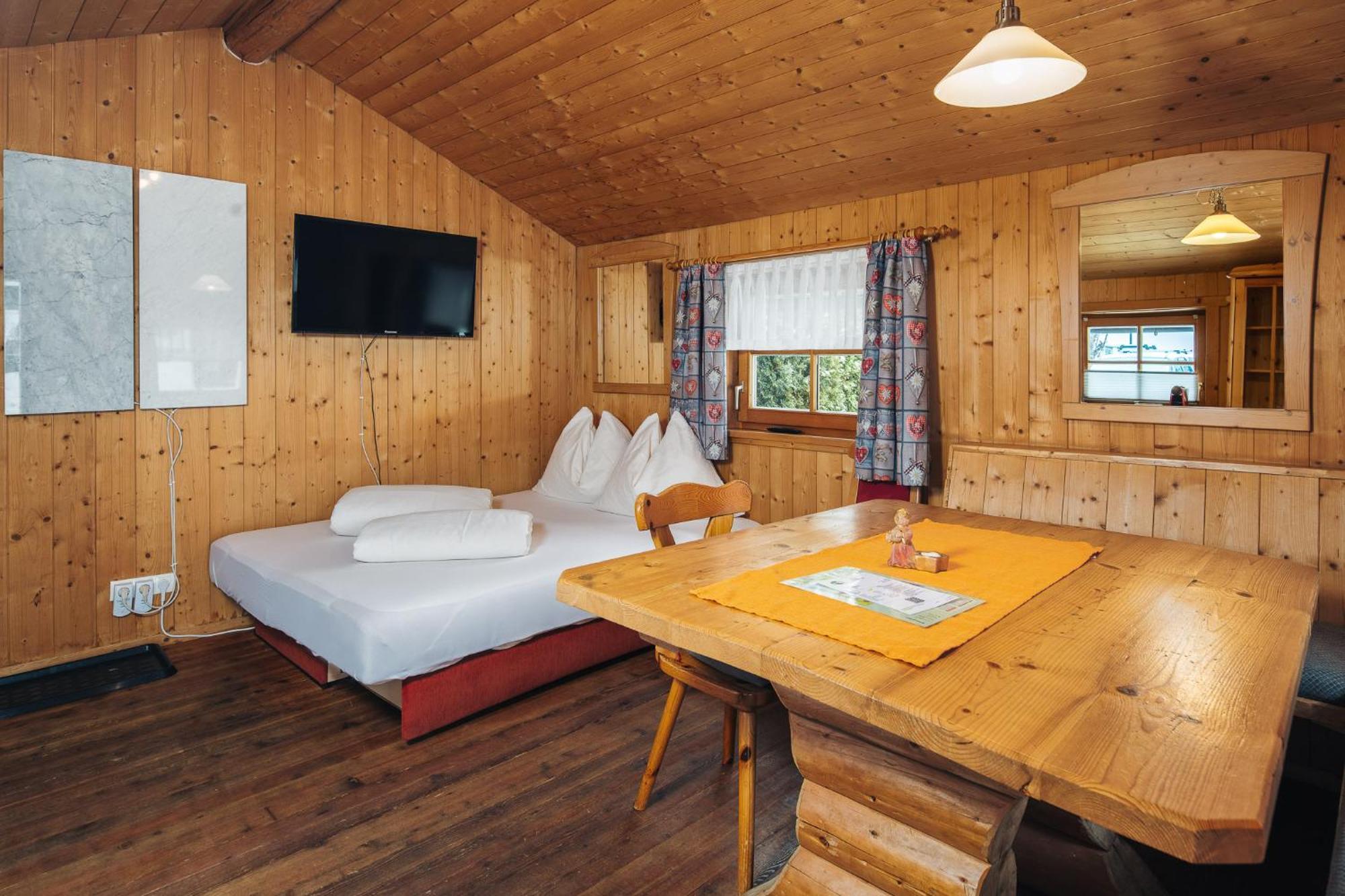 Camping Dreilaendereck Blockhuetten & Apartments Ried im Oberinntal Exteriér fotografie