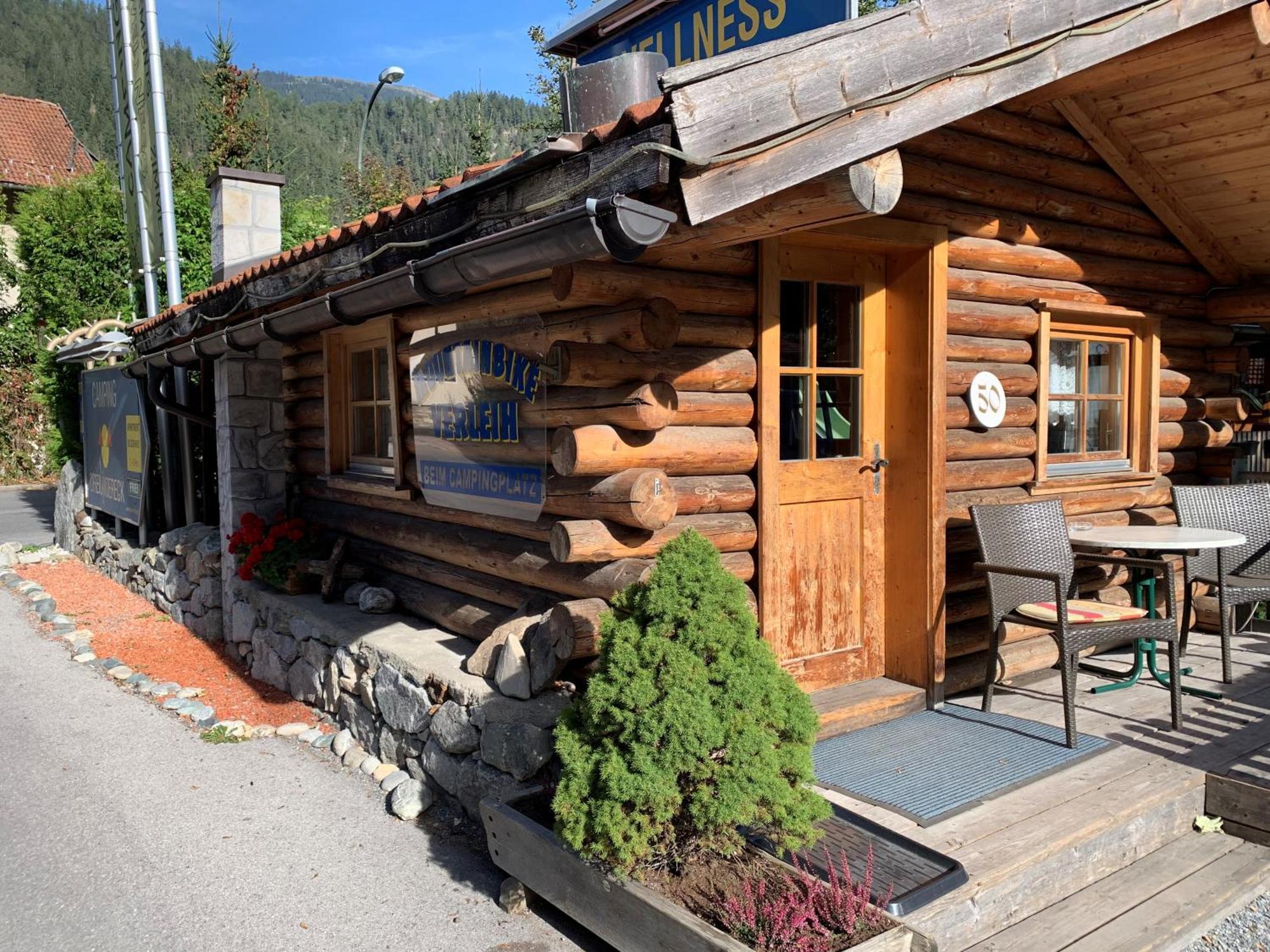 Camping Dreilaendereck Blockhuetten & Apartments Ried im Oberinntal Exteriér fotografie
